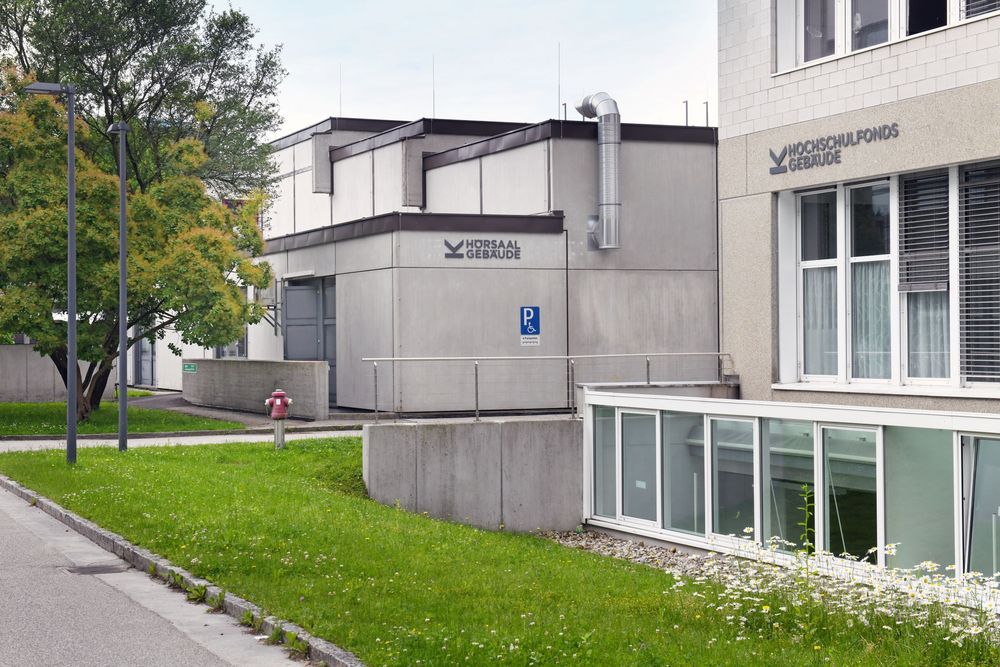JKU Hörsaalgebäude Gebäudeansicht